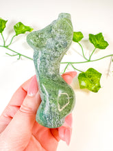 Load image into Gallery viewer, Moss Agate Goddess Body (58G)