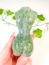 Load image into Gallery viewer, Moss Agate Goddess Body (58G)
