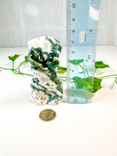 Load image into Gallery viewer, Moss Agate Goddess Body (58H)