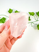 Load image into Gallery viewer, Mozambique Rose Quartz Freeform (HQ30)