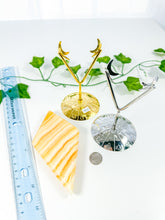 Load image into Gallery viewer, Orange Calcite Diamond on Stand (55S)