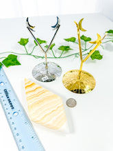 Load image into Gallery viewer, Orange Calcite Diamond on Stand (48F)