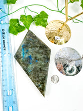 Load image into Gallery viewer, Labradorite Diamond on Stand (52E)