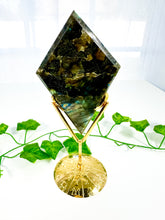 Load image into Gallery viewer, Labradorite Diamond on Stand (49M)