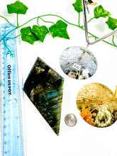 Load image into Gallery viewer, Labradorite Diamond on Stand (42S)