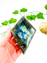 Load image into Gallery viewer, Labradorite Diamond on Stand (39A)