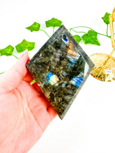 Load image into Gallery viewer, Labradorite Diamond on Stand (39A)