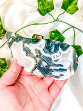 Load image into Gallery viewer, Moss Agate Angel Wing (55D)