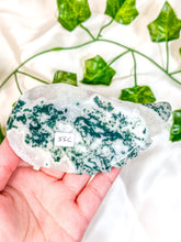 Load image into Gallery viewer, Moss Agate Angel Wing (55C)