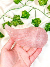 Load image into Gallery viewer, Rose Quartz Angel Wing (55E)