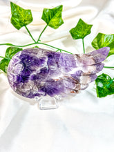 Load image into Gallery viewer, Chevron Amethyst Angel Wing (55N)