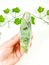 Load image into Gallery viewer, Prehnite Diamond (32A)