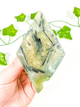 Load image into Gallery viewer, Prehnite Diamond (30B)