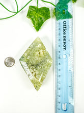 Load image into Gallery viewer, Prehnite Diamond (25A)