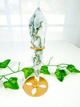 Load image into Gallery viewer, Moss Agate Wand on Stand (52N)