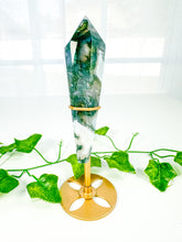 Load image into Gallery viewer, Moss Agate Wand on Stand (42M)