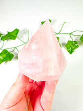 Load image into Gallery viewer, Rose Quartz Gem Cut Diamond (50B)