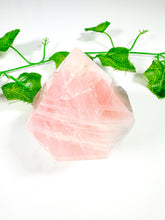 Load image into Gallery viewer, Rose Quartz Gem Cut Diamond (48F)