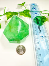 Load image into Gallery viewer, Green Emerald Fluorite Gem Cut Diamond (40B)