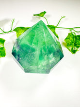 Load image into Gallery viewer, Green Emerald Fluorite Gem Cut Diamond (38F)