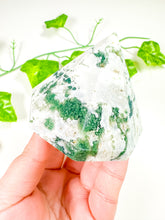 Load image into Gallery viewer, Moss Agate Gem Cut Diamond (45A)