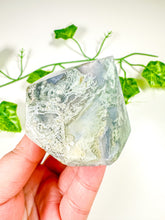 Load image into Gallery viewer, Moss Agate Gem Cut Diamond (38Q)