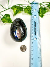 Load image into Gallery viewer, Labradorite Egg (28i)
