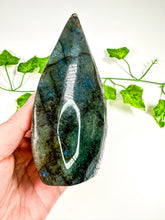 Load image into Gallery viewer, Labradorite Flame (56K)