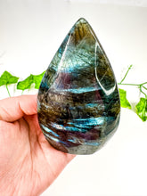 Load image into Gallery viewer, Labradorite Flame (40K)