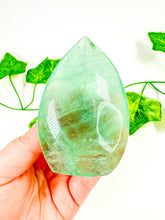 Load image into Gallery viewer, Green Emerald Fluorite Flame (18S)