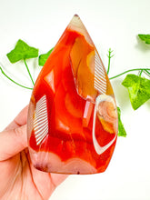 Load image into Gallery viewer, Carnelian Flame (33i)