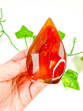 Load image into Gallery viewer, Carnelian Flame (17D)