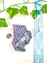 Load image into Gallery viewer, Grape Agate Cluster (38D)