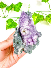 Load image into Gallery viewer, Grape Agate Cluster (33F)