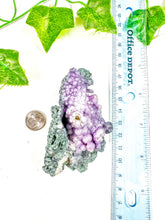 Load image into Gallery viewer, Grape Agate Cluster (33F)