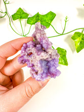 Load image into Gallery viewer, Grape Agate Cluster (16L)