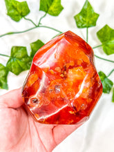 Load image into Gallery viewer, Carnelian Flame (35A)