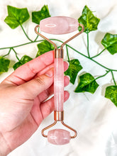 Load image into Gallery viewer, Rose Quartz Facial Roller