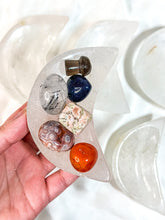 Load image into Gallery viewer, Clear Quartz Moon Bowl
