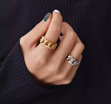 Load image into Gallery viewer, Infinity Chain Ring | Fine Jewelry