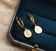Load image into Gallery viewer, Bloom Earring | Fine Jewelry
