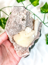 Load image into Gallery viewer, Peach Stilbite on Druzy Red Heulandite Mineral Specimen (Q)