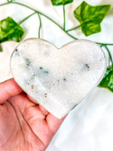 Load image into Gallery viewer, Pink Amethyst Heart (39A)