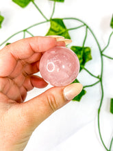 Load image into Gallery viewer, Gemmy Star Rose Quartz Sphere (S)