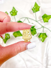 Load image into Gallery viewer, Mini Fluorite SpongeBob SquarePants
