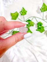 Load image into Gallery viewer, Mini Rose Quartz Bunny