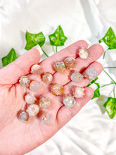 Load image into Gallery viewer, Mini Flower Agate Octopus