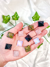 Load image into Gallery viewer, Mini Pyramid Intuitively Pick (Random)