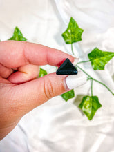 Load image into Gallery viewer, Mini Pyramid Intuitively Pick (Random)