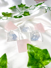 Load image into Gallery viewer, Rose Quartz Pyramid